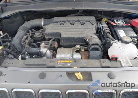 2021 Jeep Renegade Limited 4X4 из США, поврежденный, VIN ZACNJDD17MPM68771